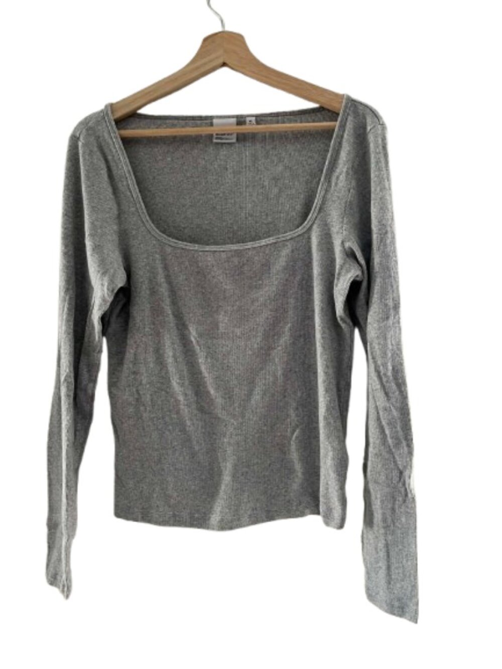 Aritzia TNA grey ribbed long sleeve